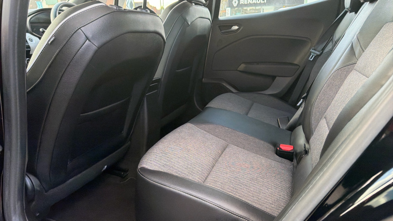 Renault Clio 1.0 TCe 90 SE Edition 5dr Petrol Hatchback